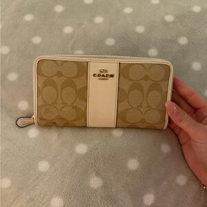 Coach Beige and Cream Signature Wallet